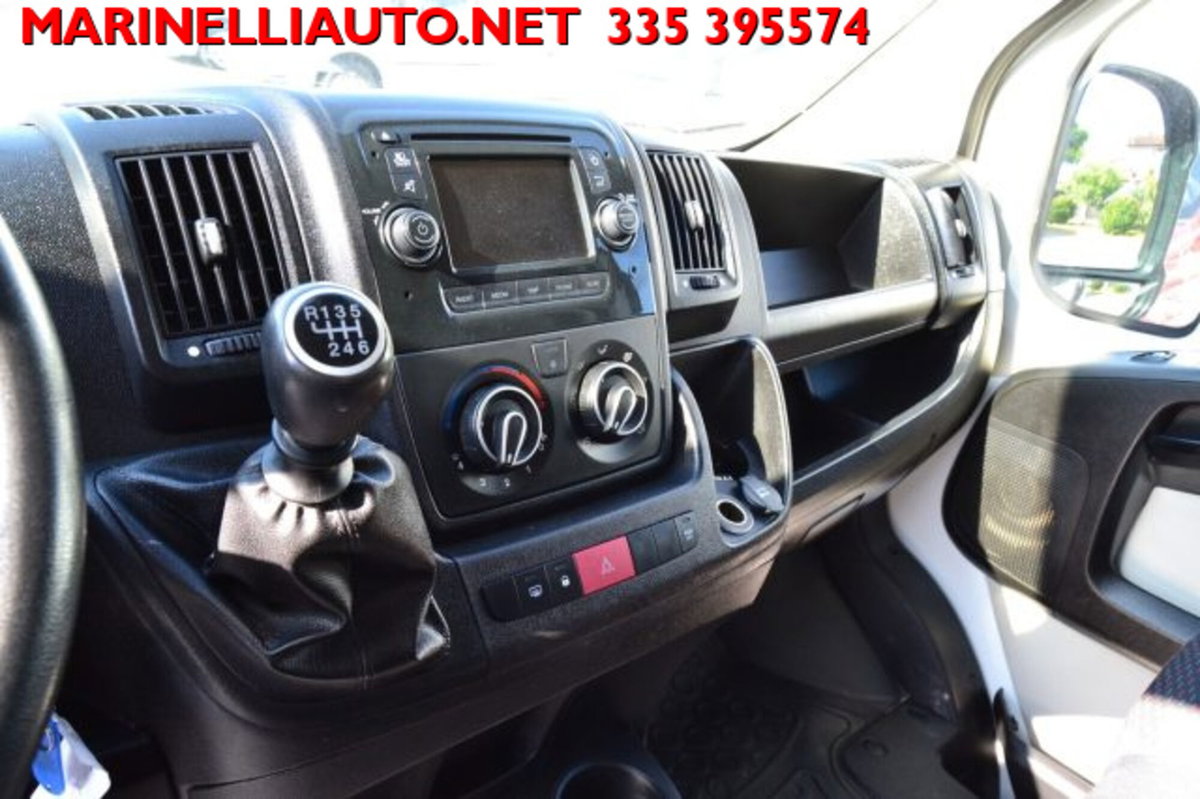 Peugeot Boxer Furgone 335 2.0 BlueHDi 130CV PM-TM Furgone Vetrato (14)