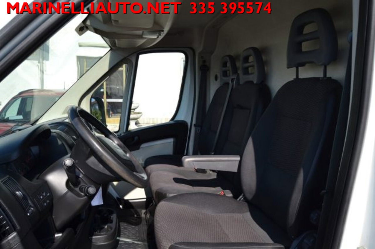 Peugeot Boxer Furgone 335 2.0 BlueHDi 130CV PM-TM Furgone Vetrato (18)
