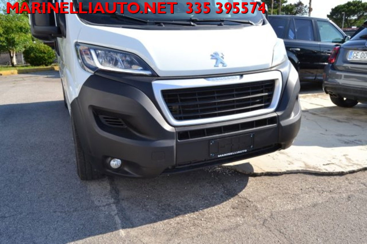 Peugeot Boxer Furgone 335 2.0 BlueHDi 130CV PM-TM Furgone Vetrato (4)
