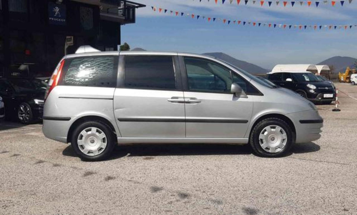 Fiat Ulysse 2.0 MJT 120 CV Emotion (11)