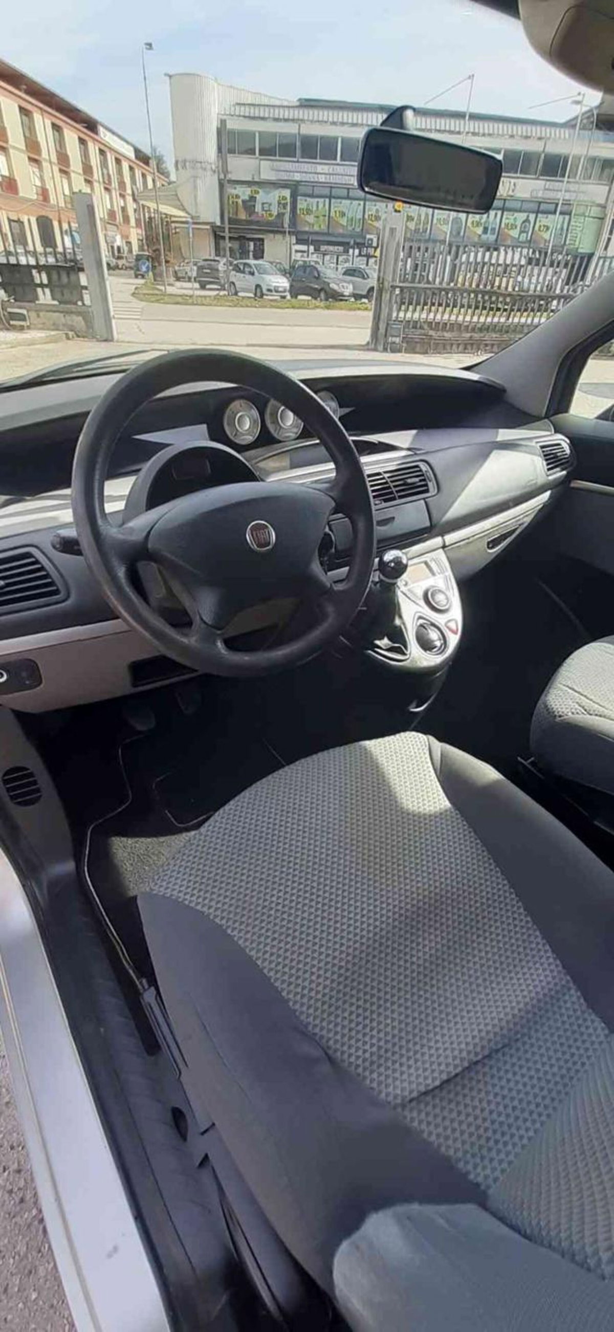 Fiat Ulysse 2.0 MJT 120 CV Emotion (18)