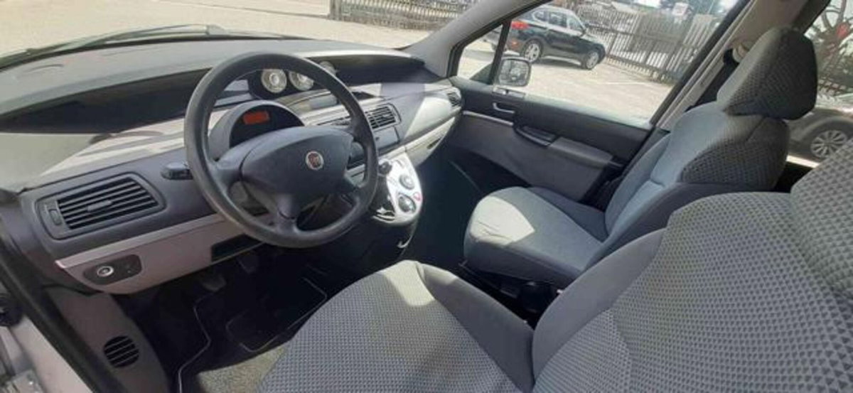 Fiat Ulysse 2.0 MJT 120 CV Emotion (19)