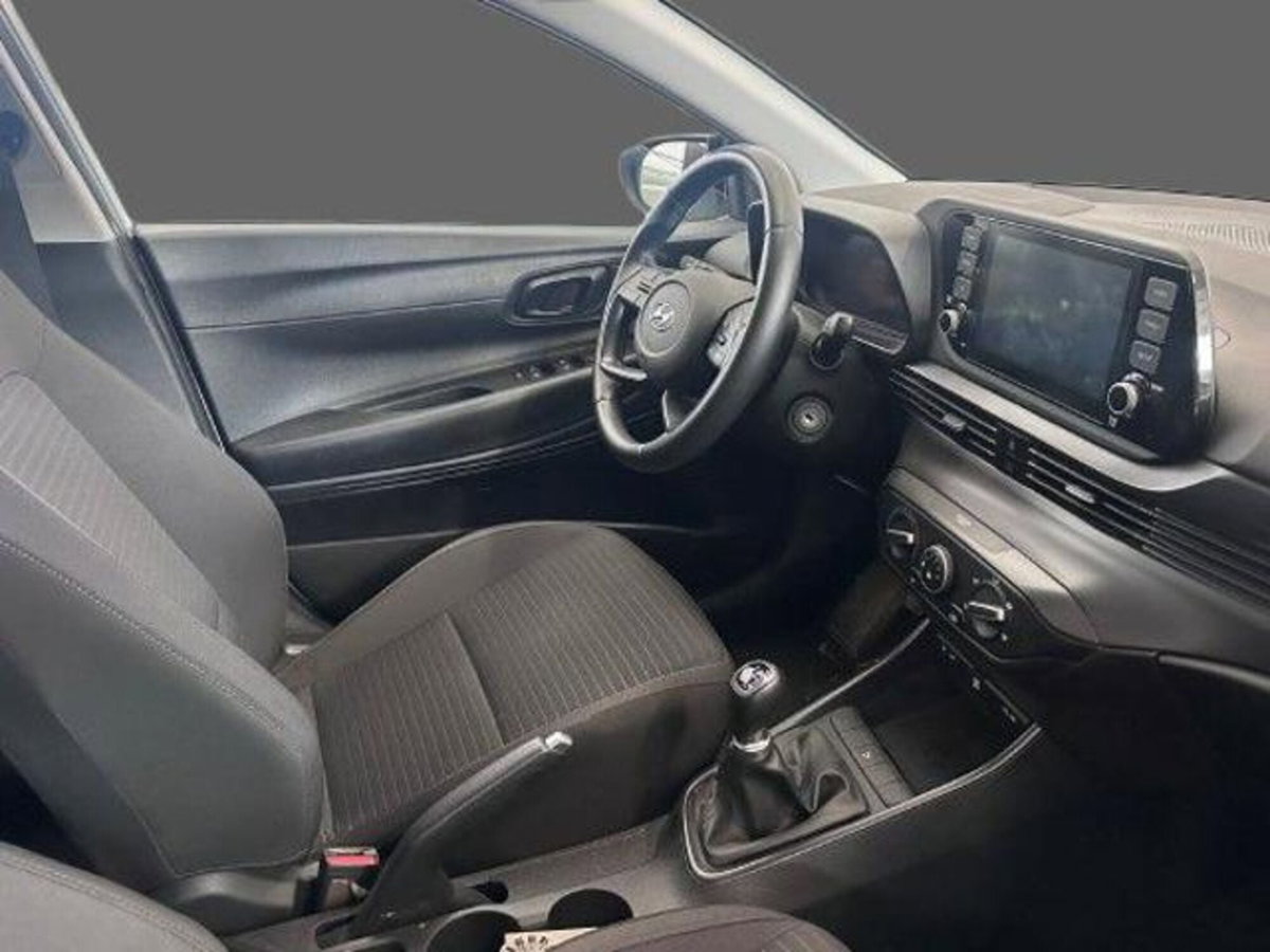 Hyundai i20 1.2 mpi Connectline mt (3)