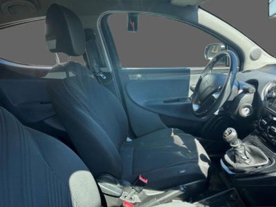Lancia Ypsilon 1.0 FireFly 5 porte S&S Hybrid Gold Plus (3)