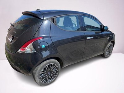 Lancia Ypsilon 1.0 FireFly 5 porte S&S Hybrid Gold Plus (4)