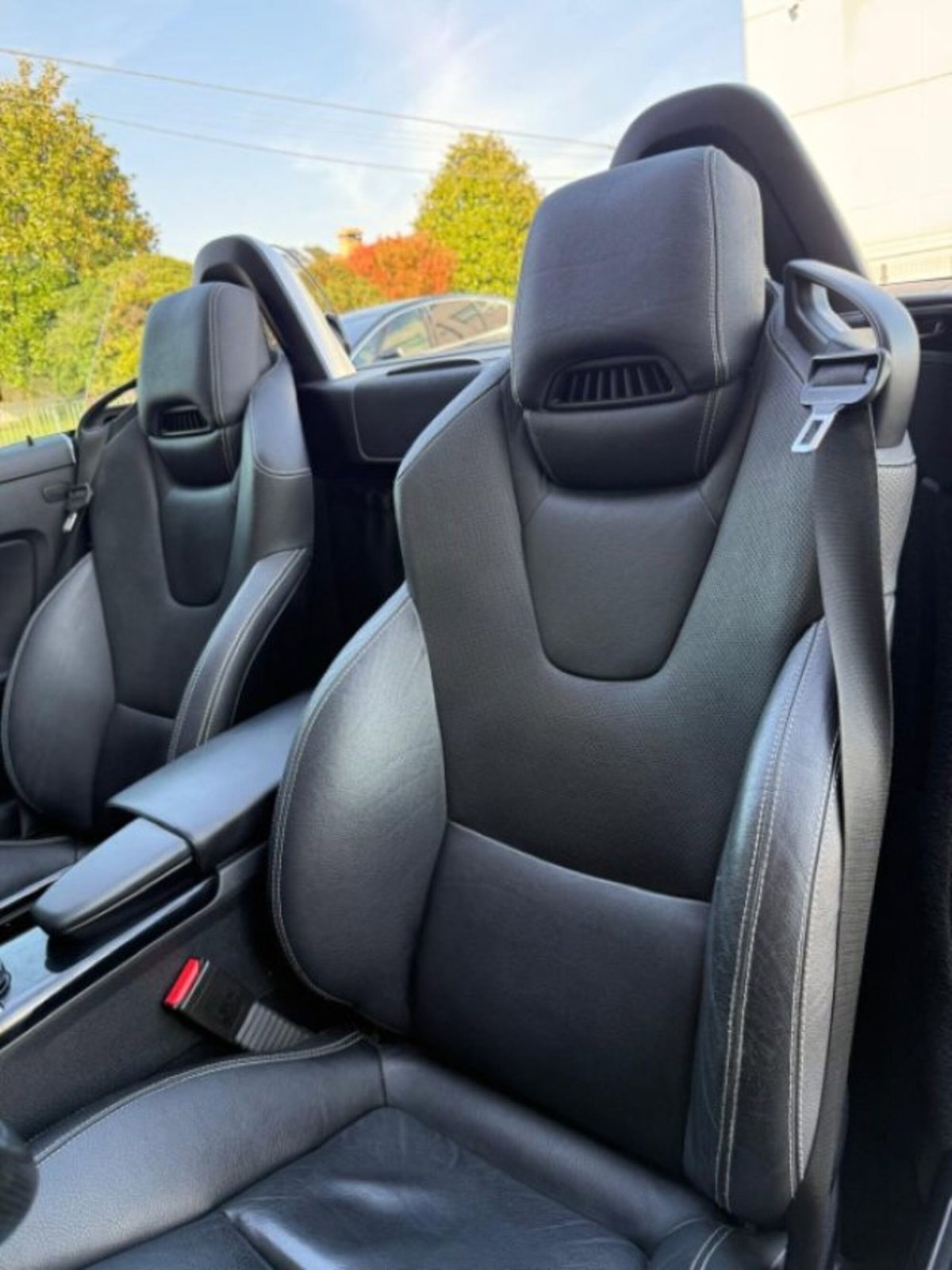 Mercedes-Benz SLC 250 d Premium (11)