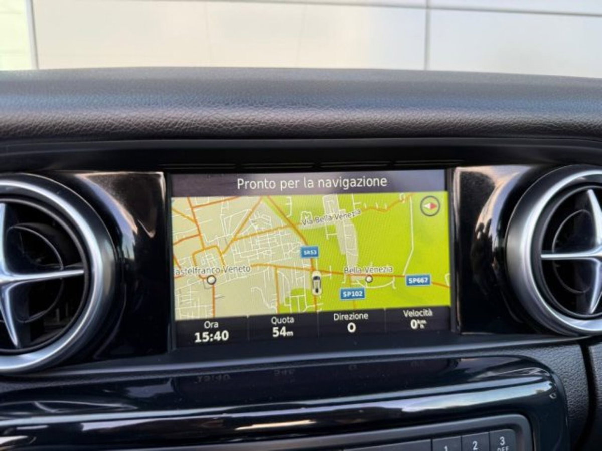 Mercedes-Benz SLC 250 d Premium (16)