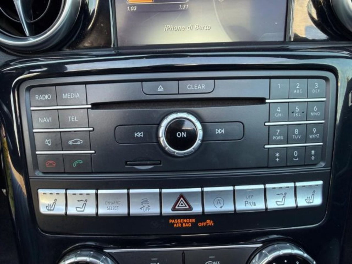 Mercedes-Benz SLC 250 d Premium (17)