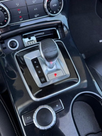 Mercedes-Benz SLC 250 d Premium (19)