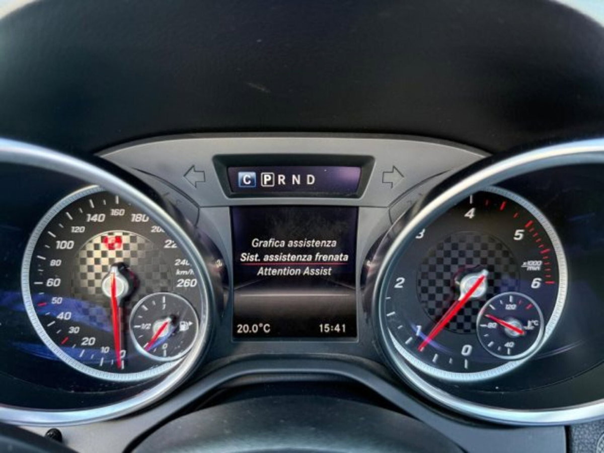Mercedes-Benz SLC 250 d Premium (20)