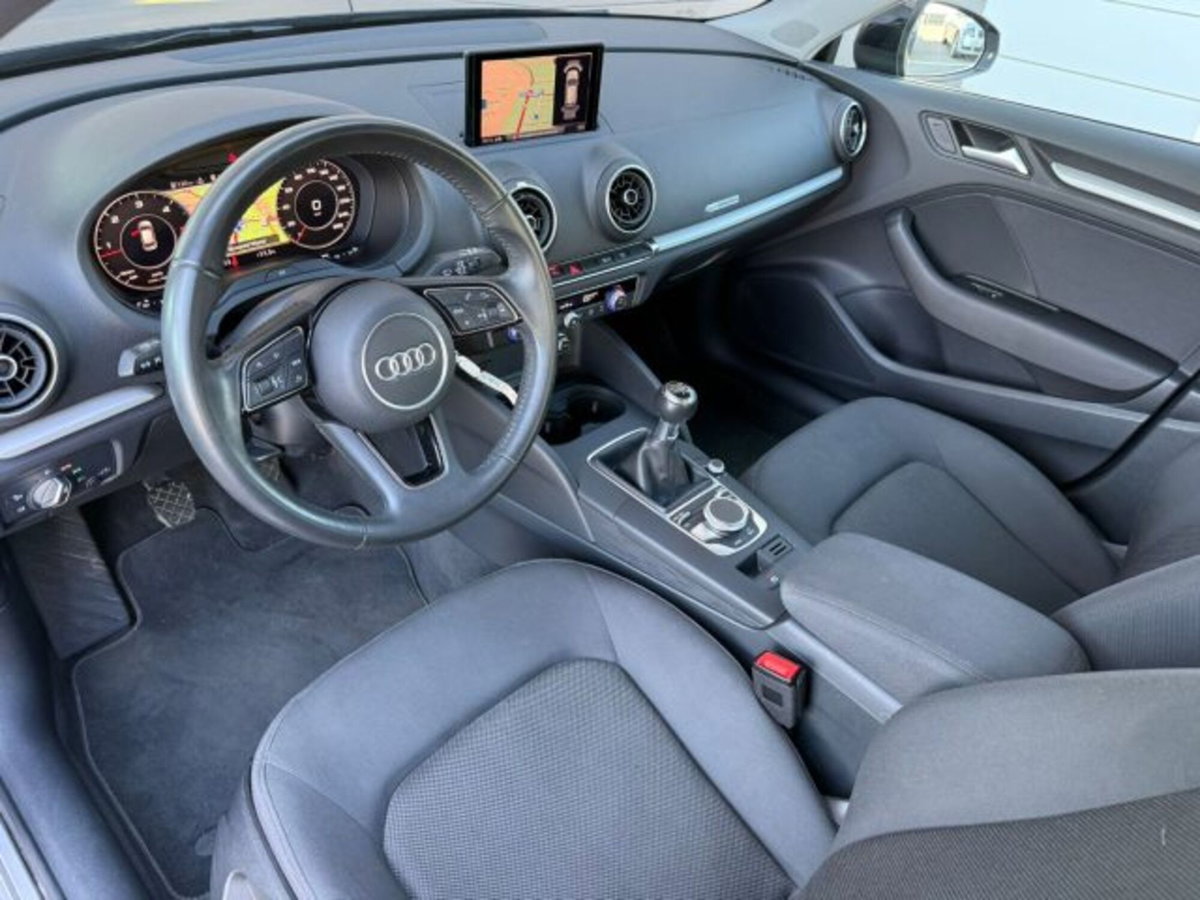 Audi A3 Sportback 1.6 TDI 116 CV Sport (9)