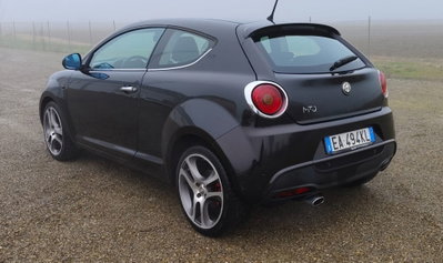 Alfa Romeo MiTo 1.4 105 CV M.air S&S Distinctive Sport Pack (6)
