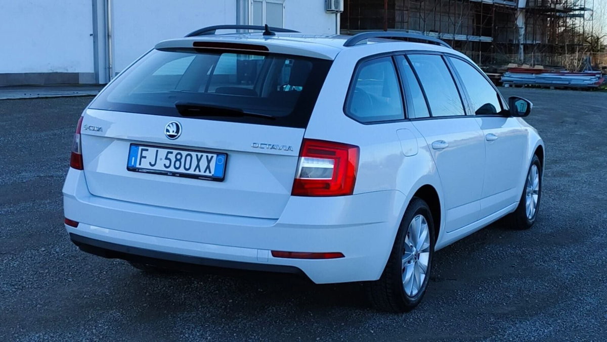 Skoda Octavia 1.0 TSI Active (17)