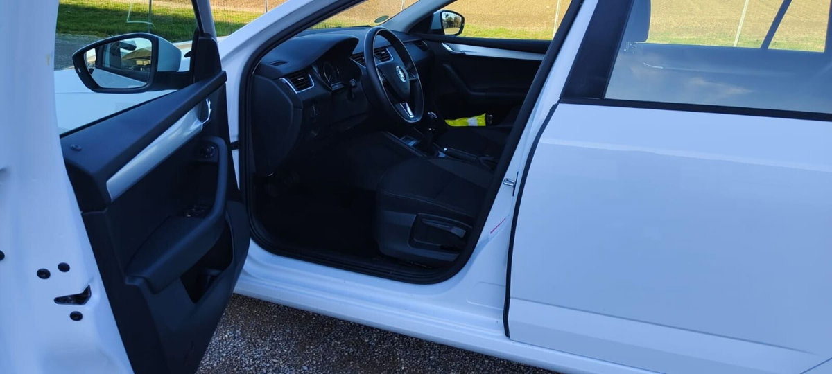 Skoda Octavia 1.0 TSI Active (20)