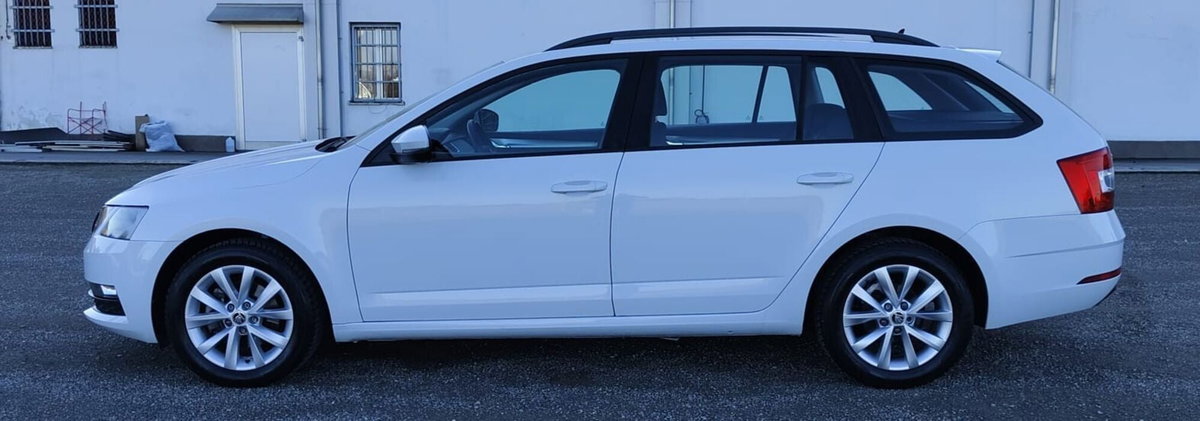 Skoda Octavia 1.0 TSI Active (5)