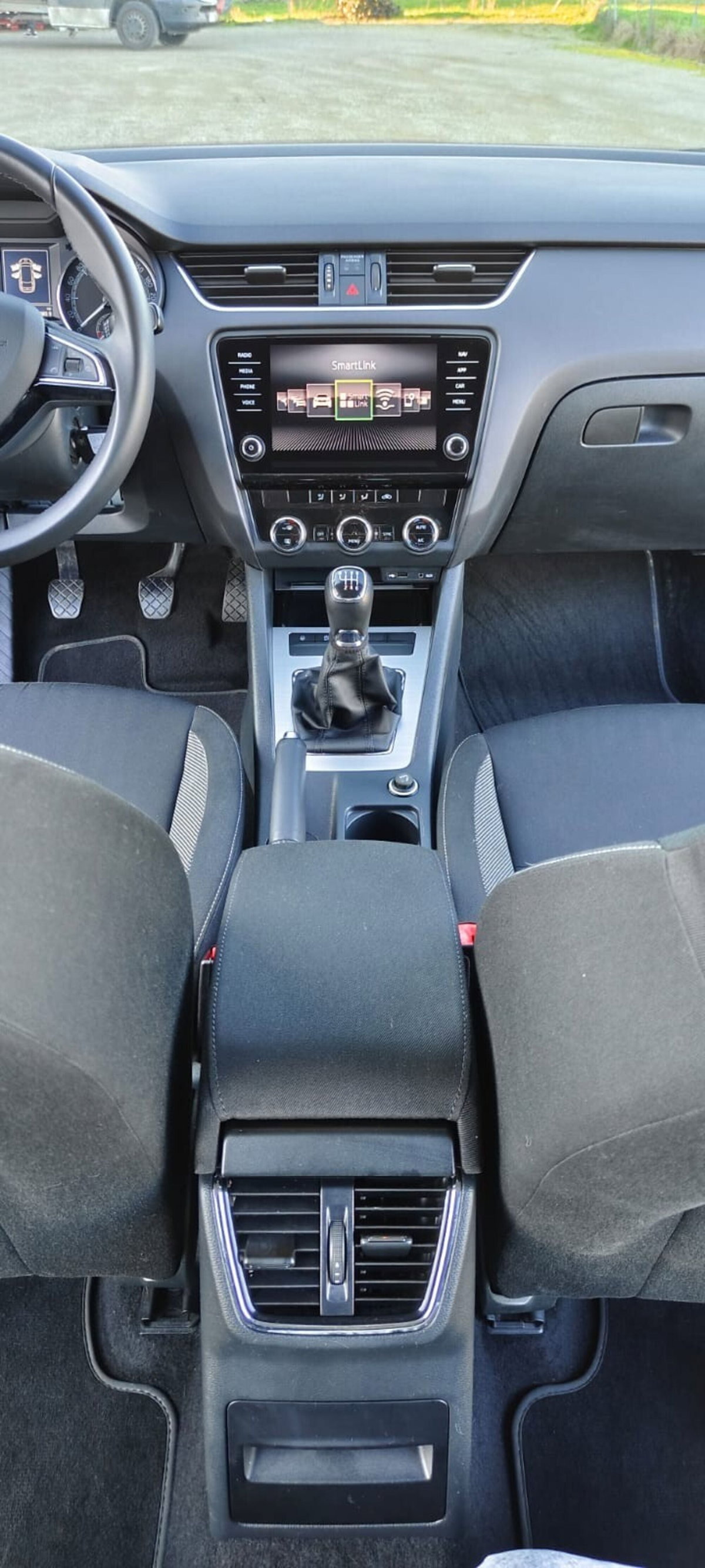 Skoda Octavia 1.0 TSI Active (6)
