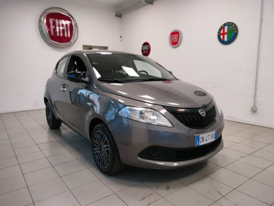 Lancia Ypsilon 1.0 FireFly 5 porte S&S Hybrid Silver Plus (3)