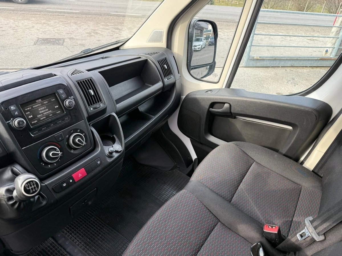 Peugeot Boxer Furgone 330 2.2 BlueHDi 140 S&S PC-TN Furgone Premium (11)