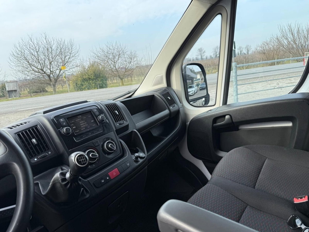 Peugeot Boxer Furgone 330 2.2 BlueHDi 140 S&S PC-TN Furgone Premium (13)