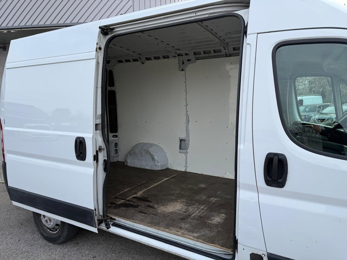 Peugeot Boxer Furgone 330 2.2 BlueHDi 140 S&S PC-TN Furgone Premium (3)