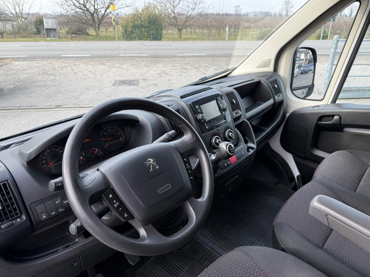 Peugeot Boxer Furgone 330 2.2 BlueHDi 140 S&S PC-TN Furgone Premium (6)