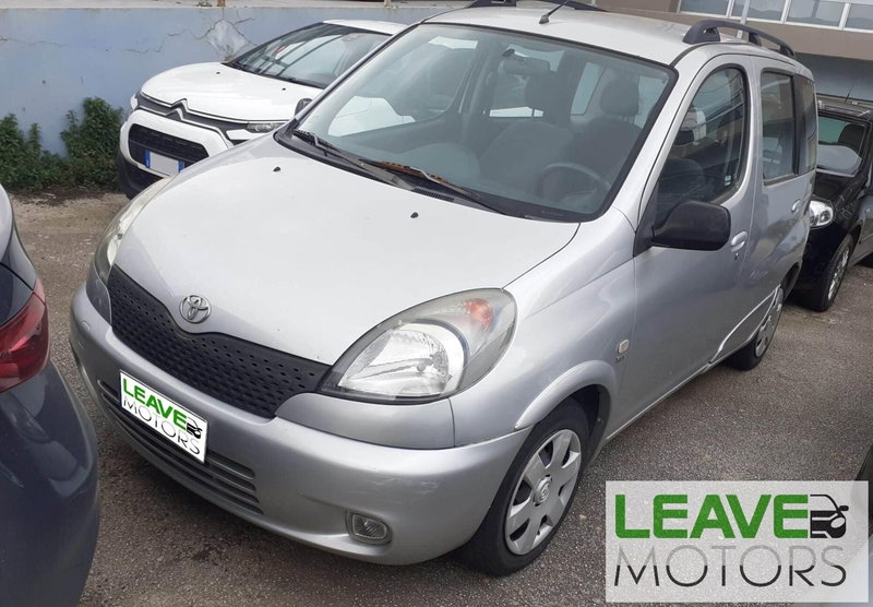 Toyota Yaris 1.3i 16V cat Sol