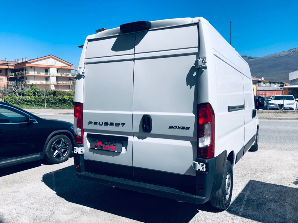 Peugeot Boxer Furgone 335 2.2 BlueHDi 140 S&S PLM-TM Furgone (11)