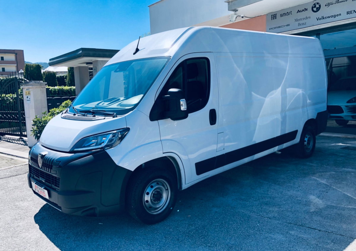 Peugeot Boxer Furgone 335 2.2 BlueHDi 140 S&S PLM-TM Furgone (6)