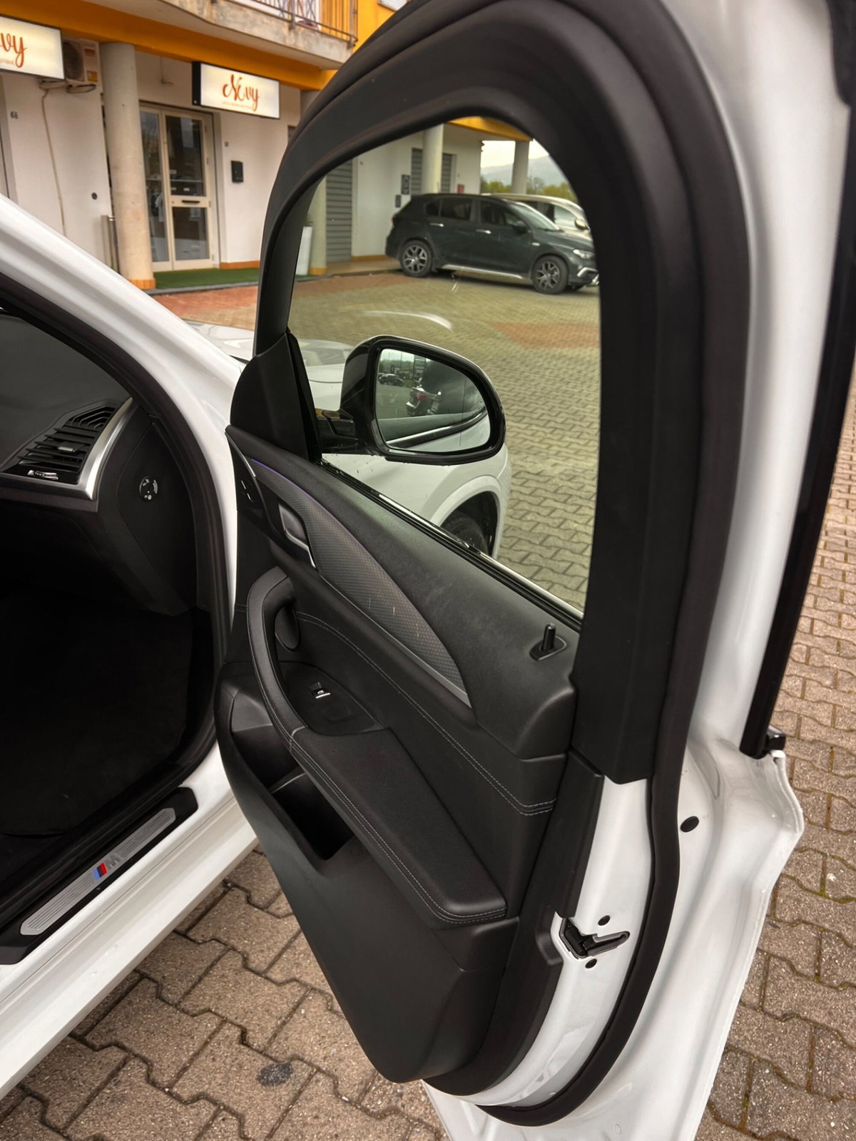 BMW X4 xDrive20d 48V Msport-X (19)