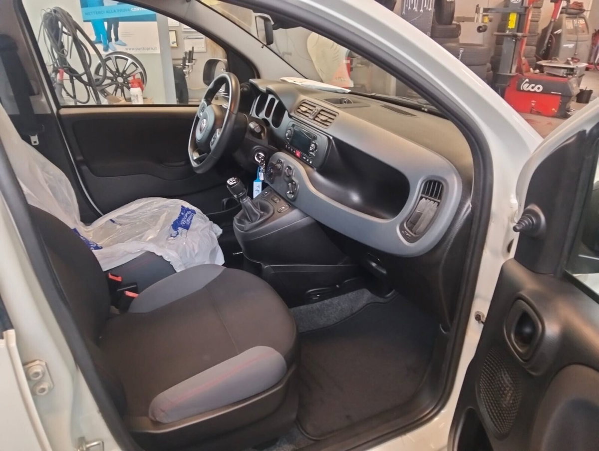 Fiat Panda 0.9 TwinAir Turbo Natural Power Lounge (4)