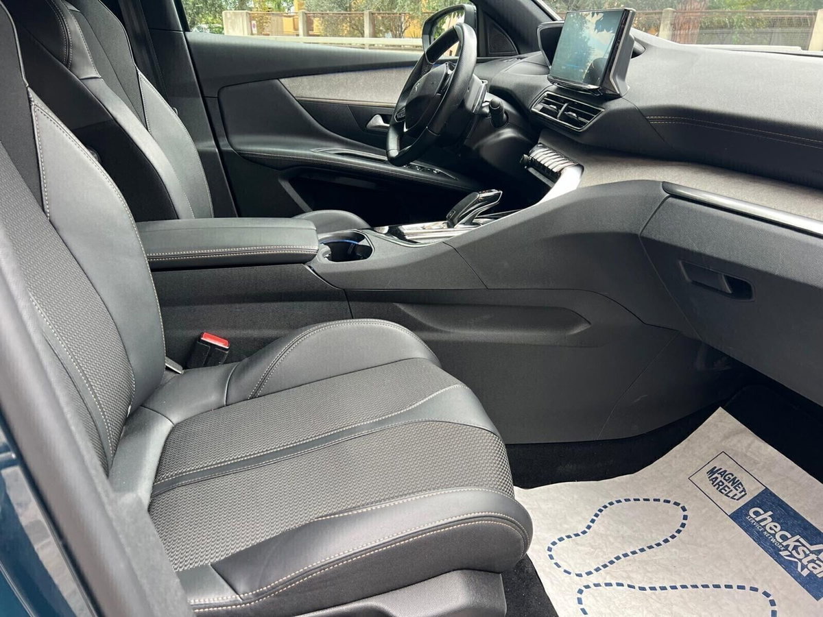 Peugeot 3008 BlueHDi 130 S&S EAT8 GT Pack (15)