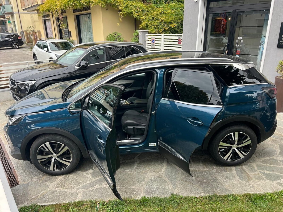 Peugeot 3008 BlueHDi 130 S&S EAT8 GT Pack (7)