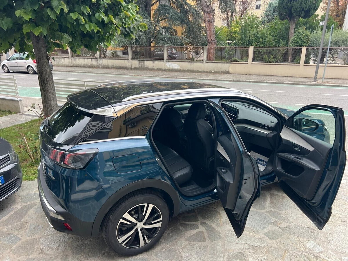 Peugeot 3008 BlueHDi 130 S&S EAT8 GT Pack (8)