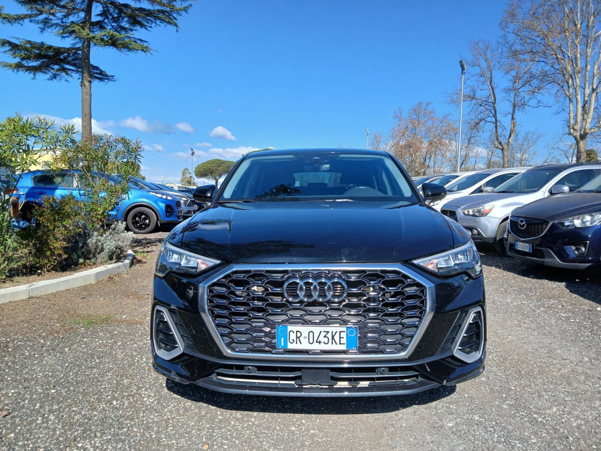 Audi Q3 Sportback 35 TDI quattro S tronic S line edition (2)