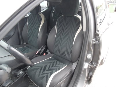 Lancia Ypsilon 1.3 MJT 16V 95 CV 5 porte S&S Gold (11)