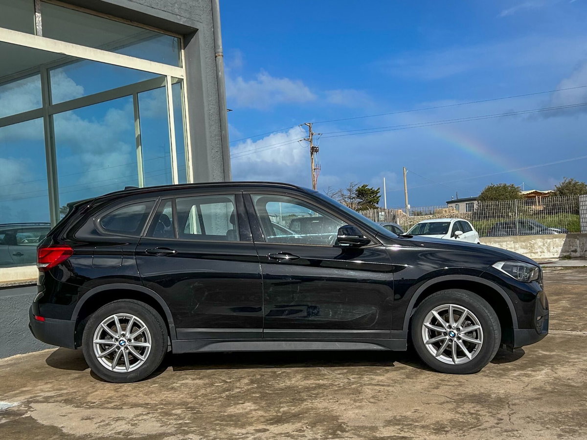 BMW X1 sDrive16d Advantage (3)