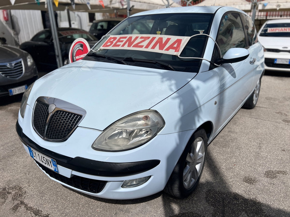 Lancia Ypsilon 1.2 (3)