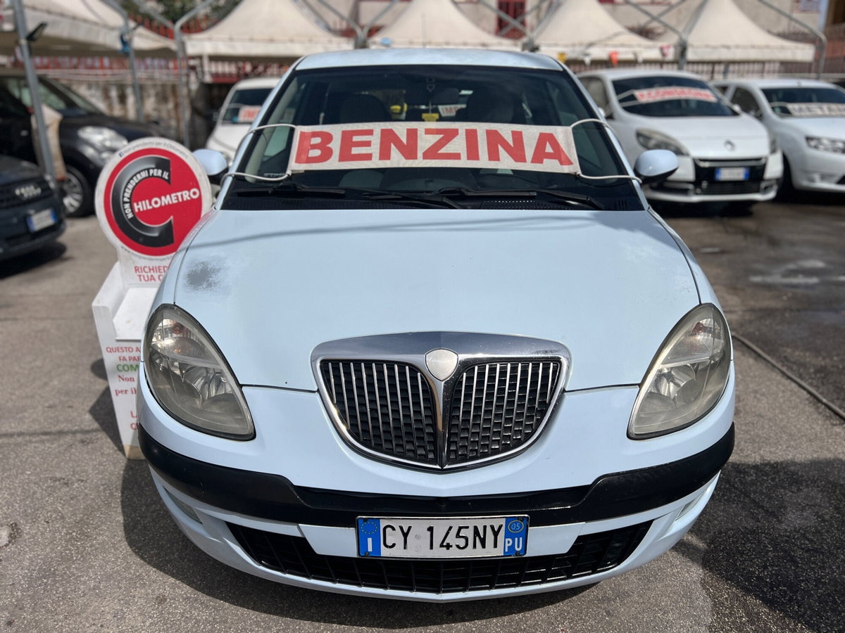 Lancia Ypsilon 1.2 (5)
