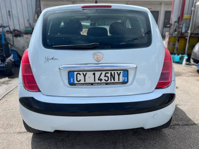 Lancia Ypsilon 1.2 (6)
