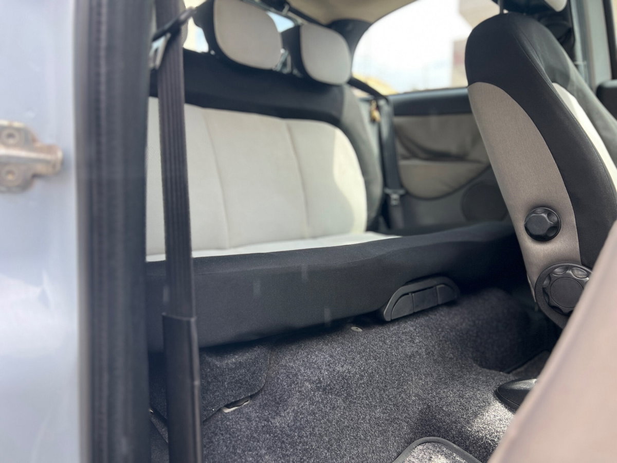 Lancia Ypsilon 1.2 (7)