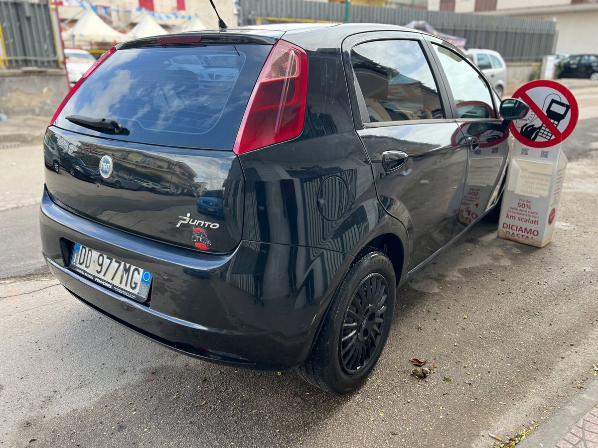 Fiat Grande Punto 1.3 MJT 90 CV 5 porte Emotion (4)