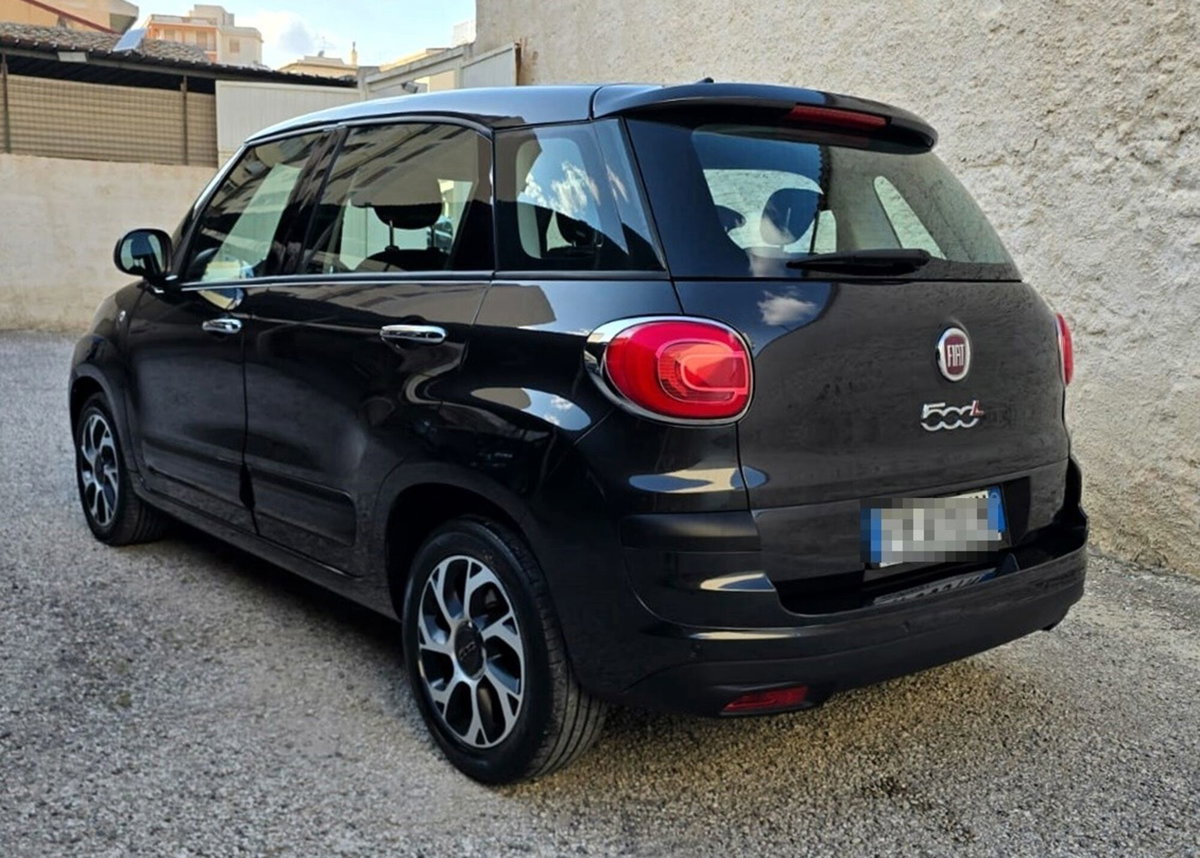 Fiat 500L Living 1.6 Multijet 120 CV Lounge (3)