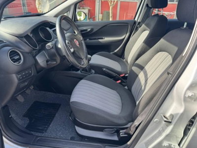 Fiat Punto 1.4 8V 5 porte Natural Power Street (14)