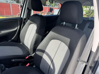 Fiat Punto 1.4 8V 5 porte Natural Power Street (15)