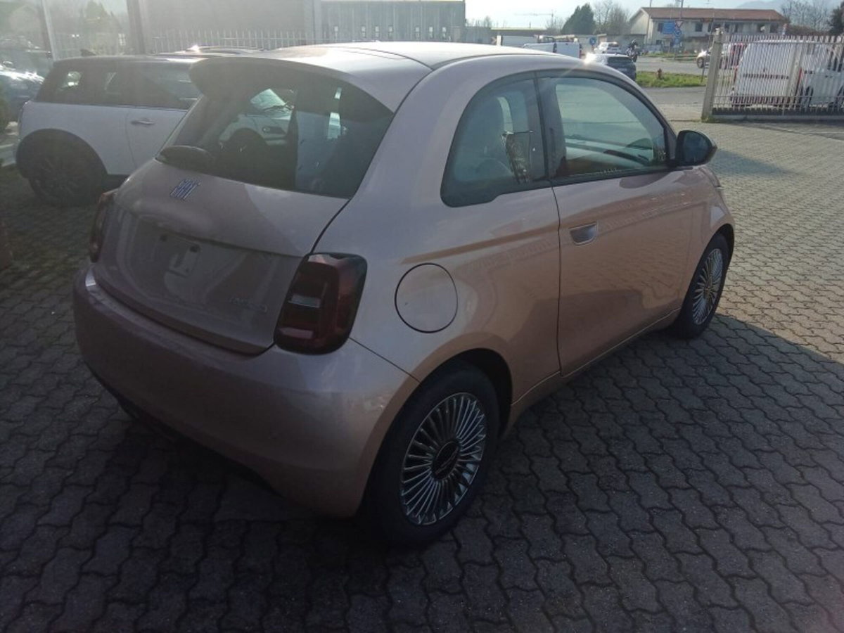 Fiat 500 1.0 hybrid Icon (3)