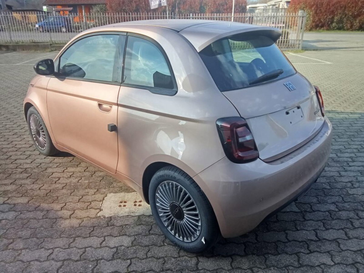 Fiat 500 1.0 hybrid Icon (5)