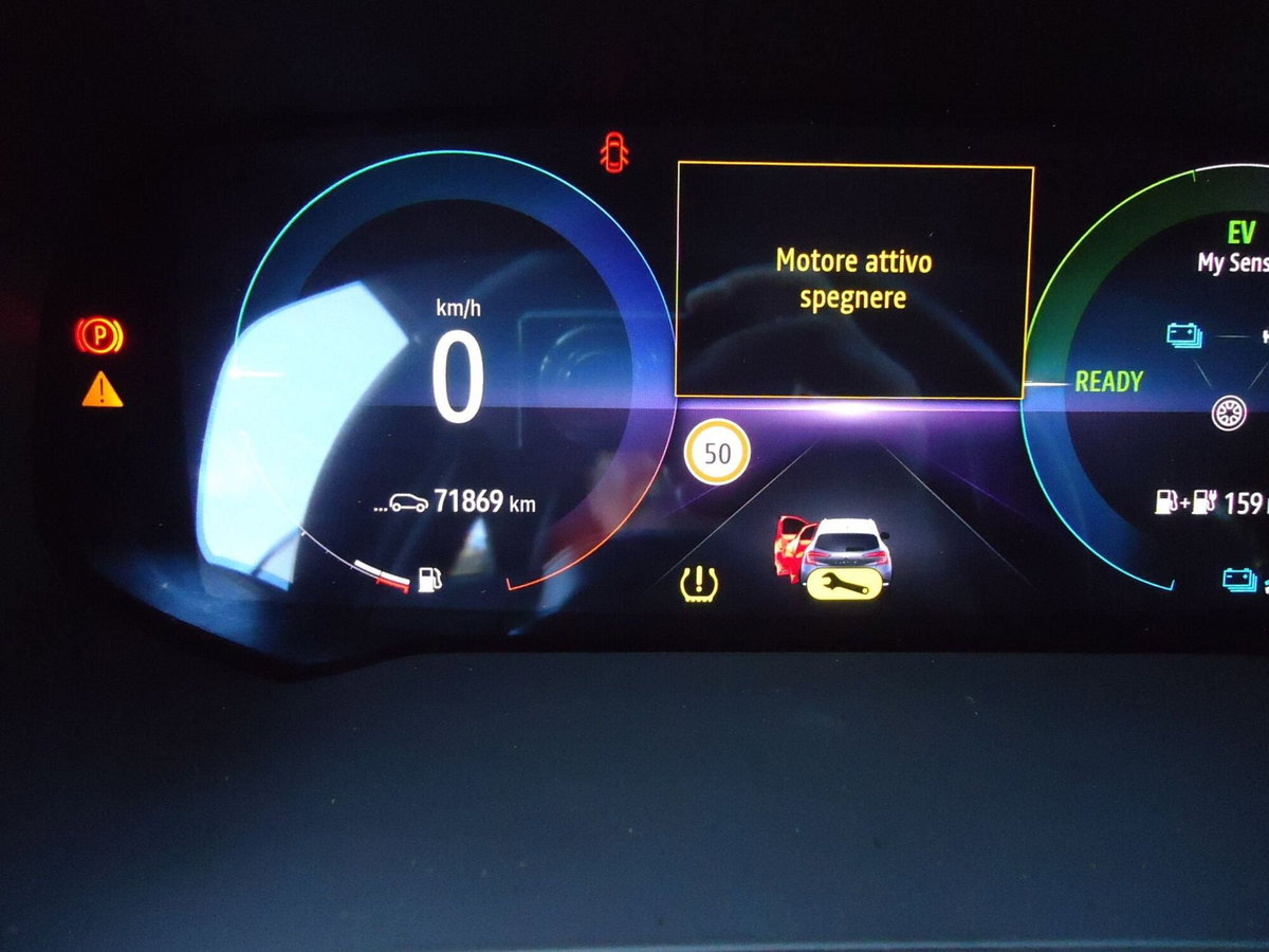 Renault Captur Plug-in Hybrid E-Tech 160 CV Intens (13)