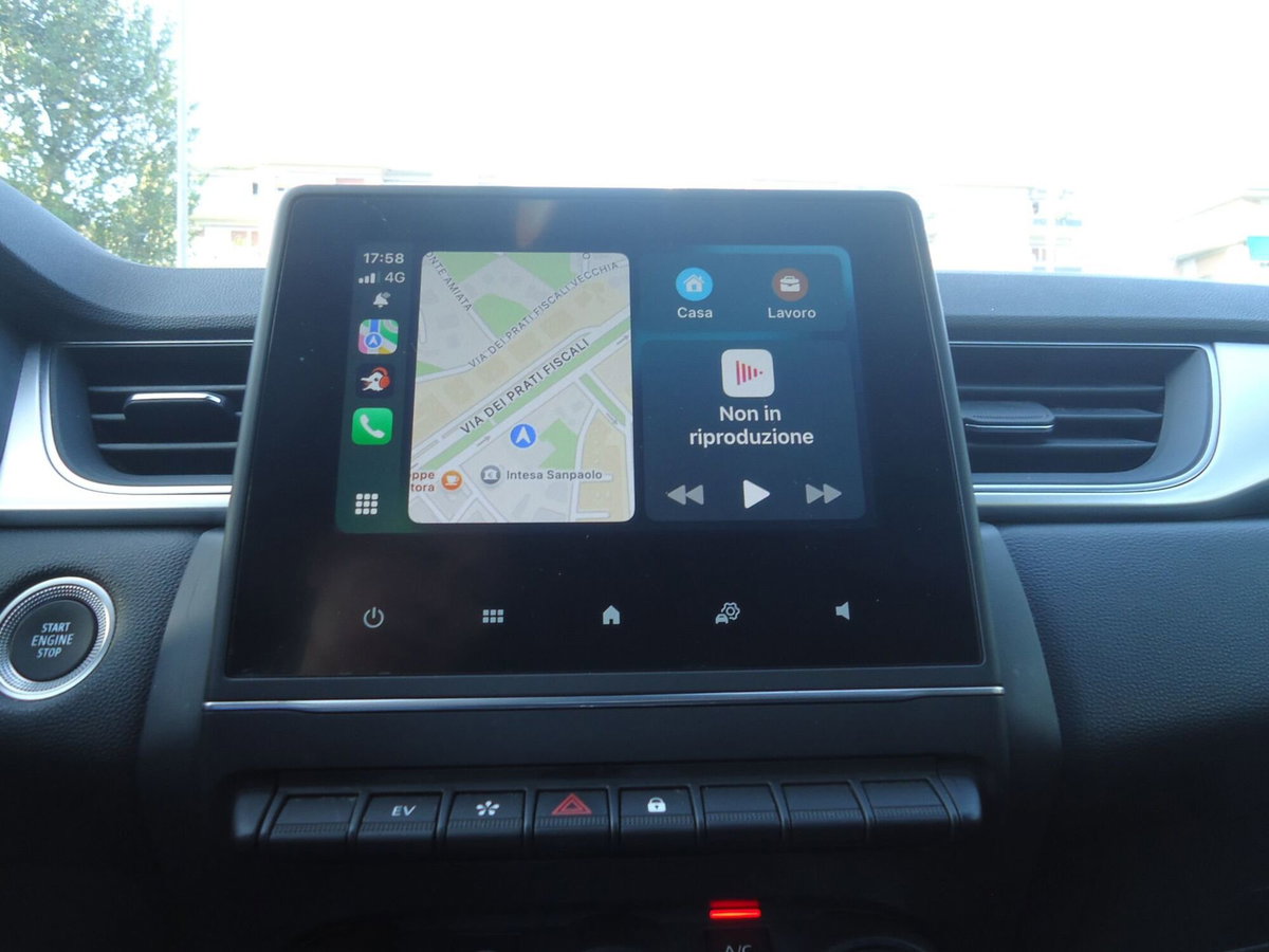 Renault Captur Plug-in Hybrid E-Tech 160 CV Intens (17)