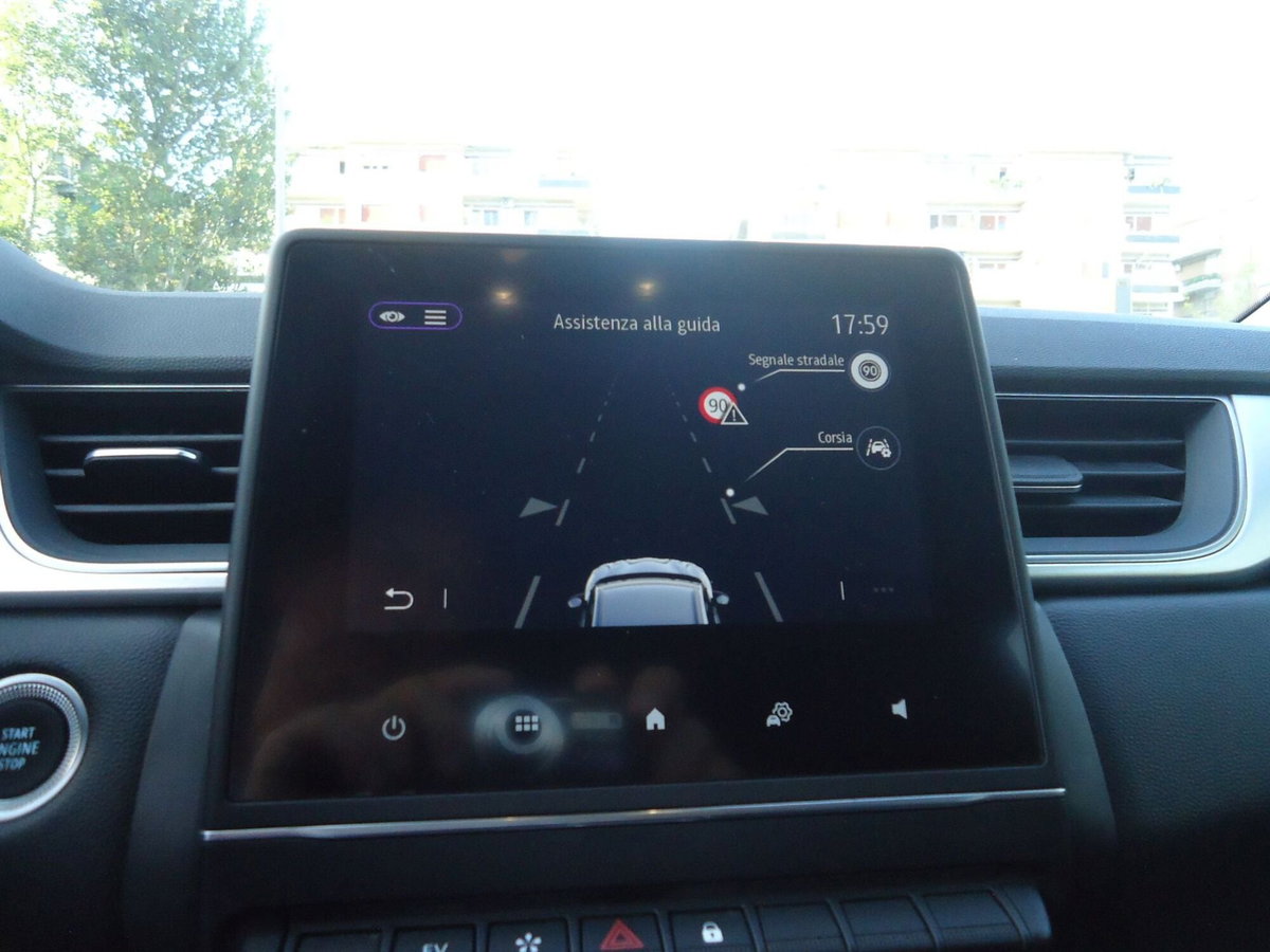 Renault Captur Plug-in Hybrid E-Tech 160 CV Intens (18)