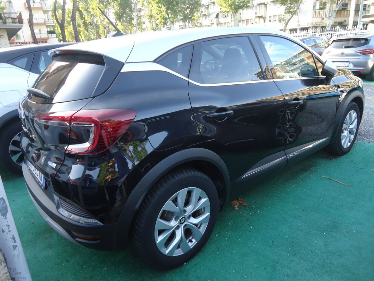 Renault Captur Plug-in Hybrid E-Tech 160 CV Intens (2)